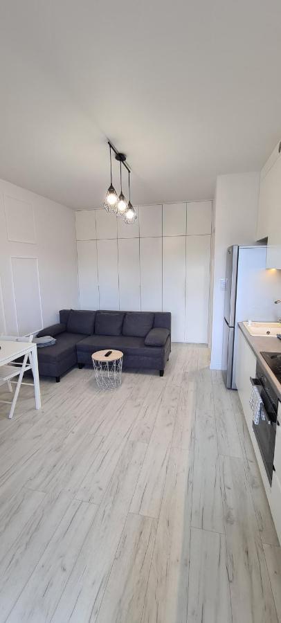 44 - Apartamenty Siedlce - Nowy Apartament W Centrum Przy Ul Czerwonego Krzyza Exteriör bild